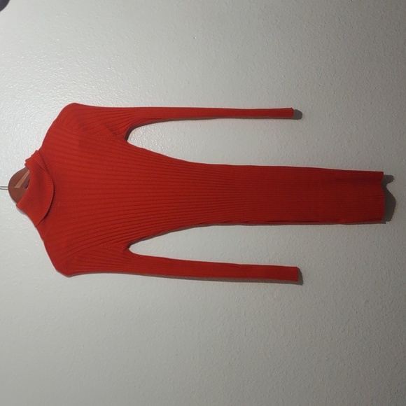 SLIGHTLY USED HERA SWEATER TURTLE NECK ORANGE LONG SLEEVE SIZE SMALL DRESS - Picture 6 of 10